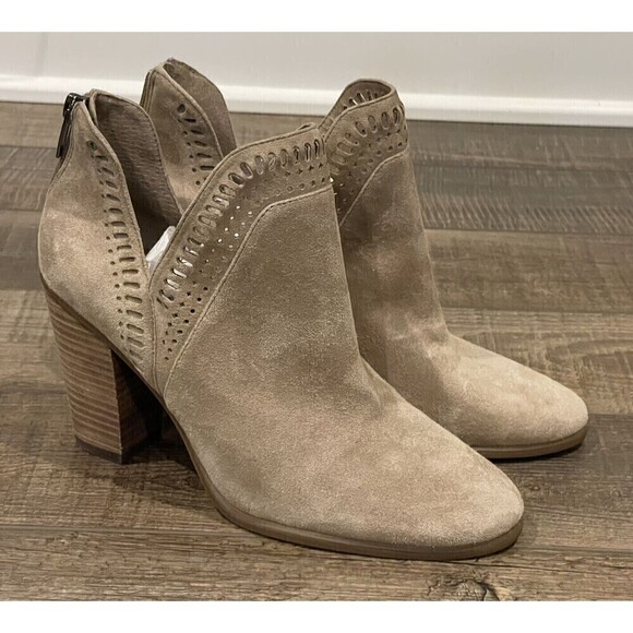 Vince Camuto Fileana French Taupe Suede Split Shaft Bootie Size 8.5 Womens EUC - Picture 1 of 15